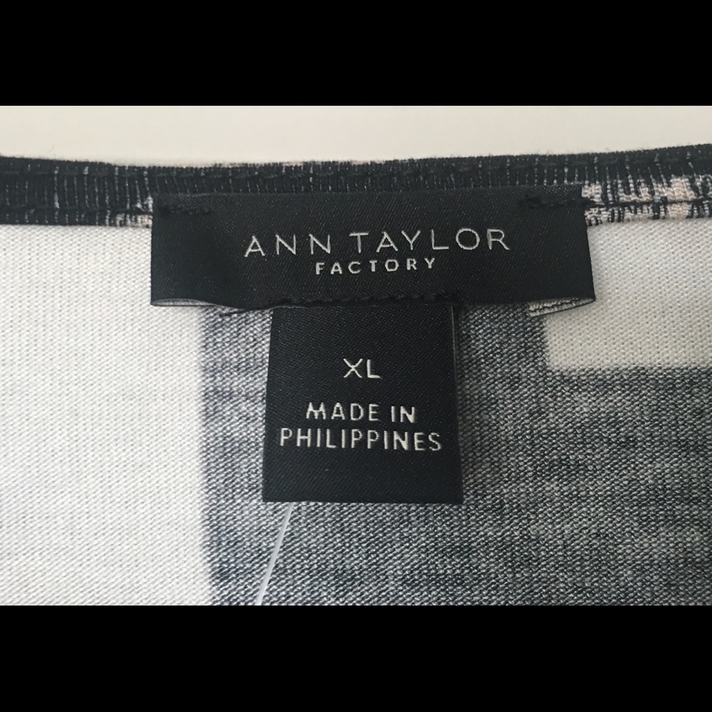 NWT ANN TAYLOR Factory Scoop Neck Top -XL - Picture 5 of 5